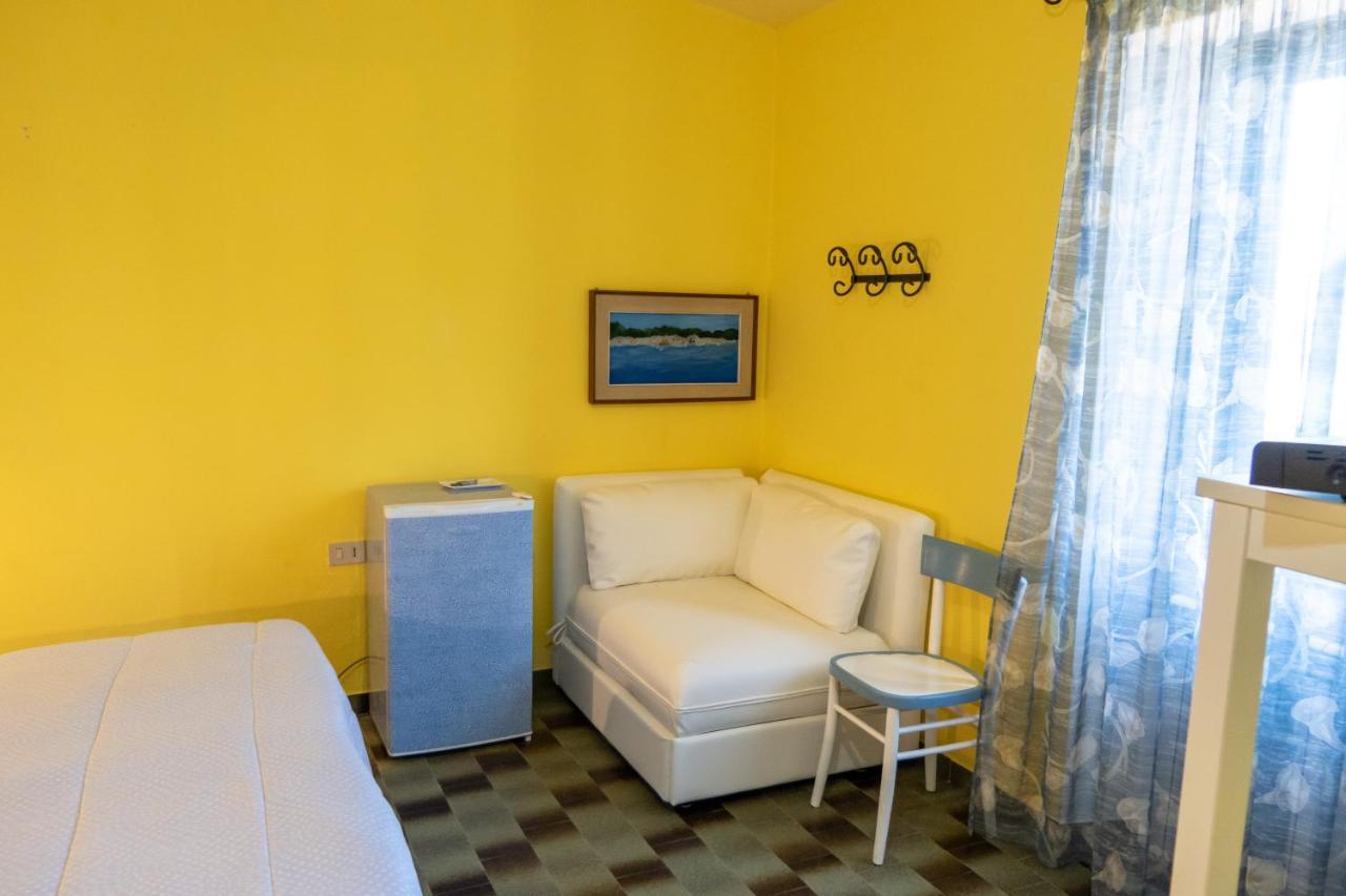 B&B Giglio Di Mare Cala Liberotto Exterior foto